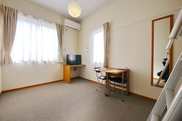 レオパレスフェリース上野の物件内観写真